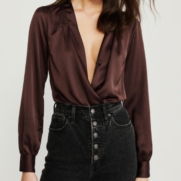 Abercrombie & Fitch Tops - ⋒5/$20⋒ Abercrombie & Fitch Long Sleeve Brown Satin Bodysuit Size Small